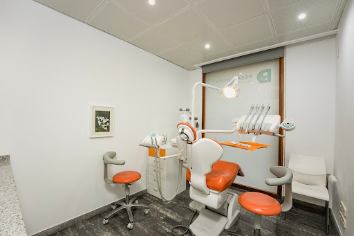 Clinica Dental Resplendent Dentista Sabadell