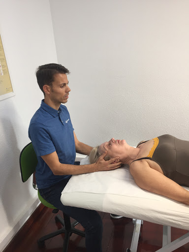 SALUESPORT. Fisioterapia - osteopatía - readaptación - entrenamiento