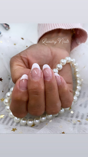 Luxury Nails